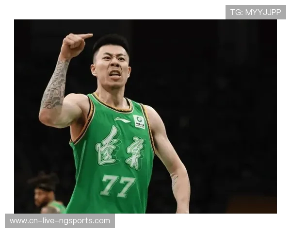 张镇麟领衔中国男篮奋勇出征展现新时代篮球精神与青春力量
