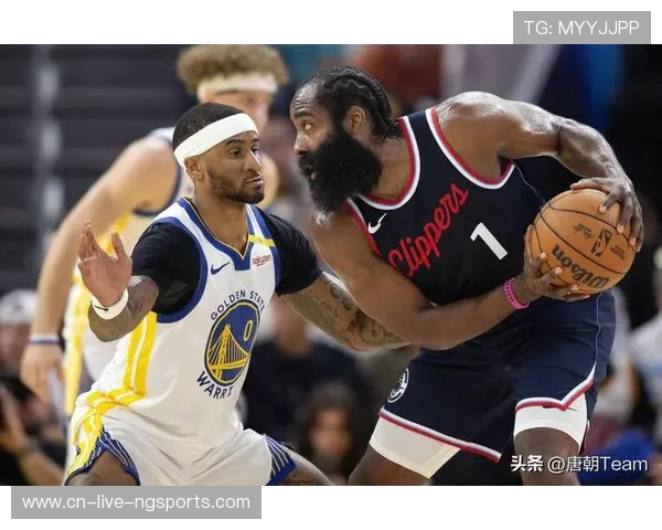 NBA快船与勇士激战正酣比分更新精彩瞬间回顾与分析