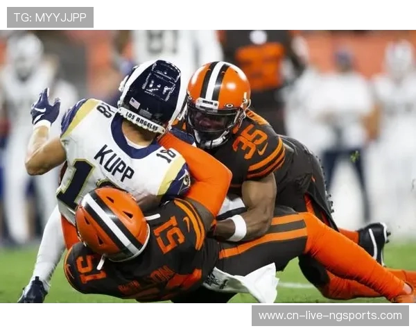 卡拉巴克与阿普尔的激烈对决谁能在这场比赛中笑到最后